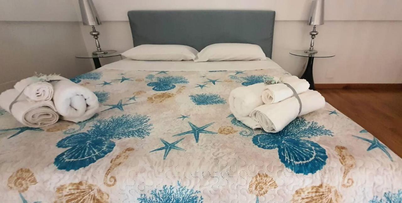 B&B Verdi Brindisi Bagian luar foto